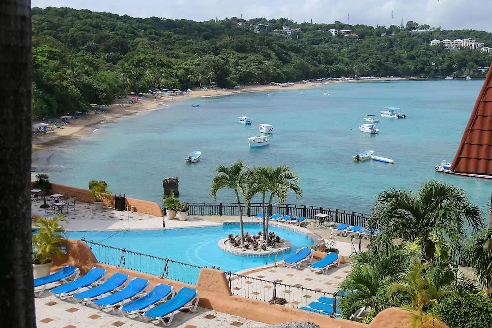 Apartment With A Large Living Room. Swimming Pool. In Downtown. Sosúa 0*,  República Dominicana